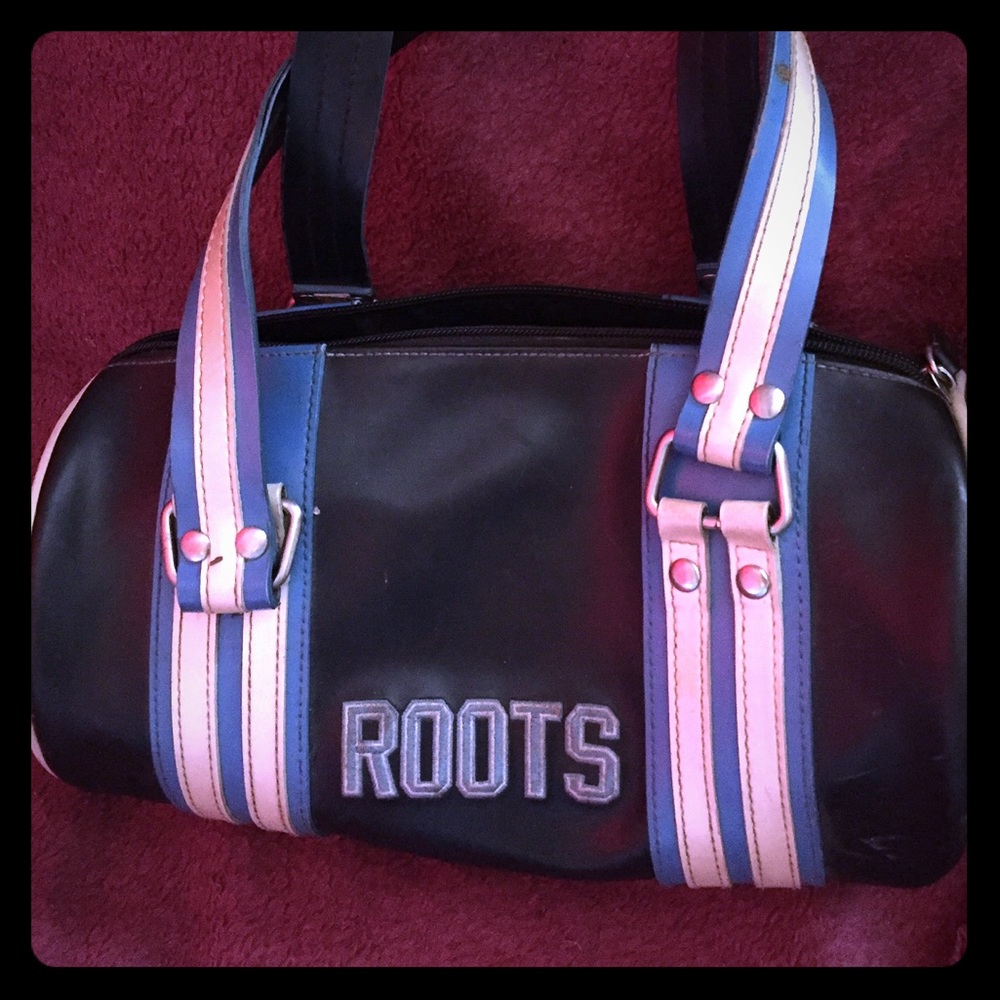 Roots purse